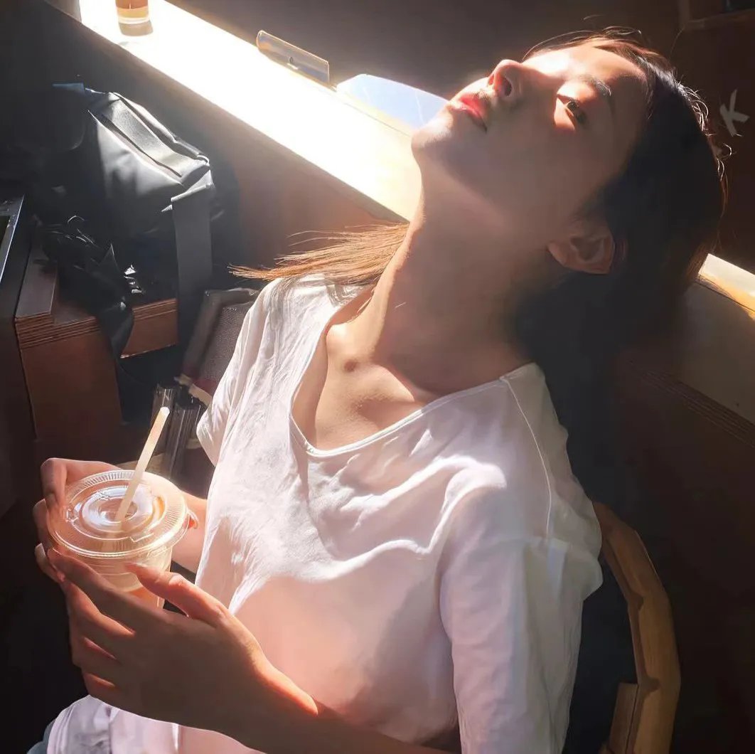 满眼春风百事非